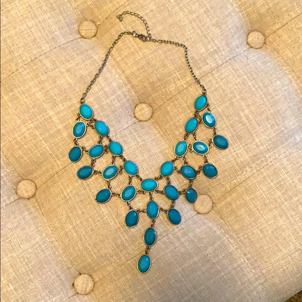 Statement necklace